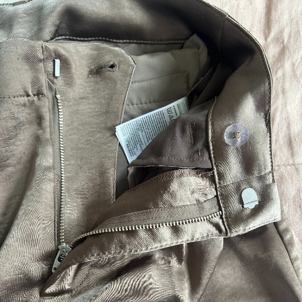 NWT GAP High Rise Pleated Satin Trousers in Cashmere Brown -- Size 00 - Picture 6 of 7